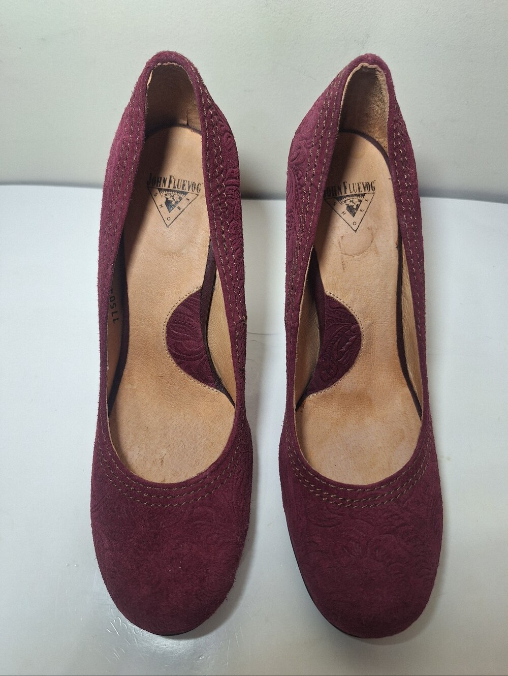 John Fluevog Paris Attentions Plum Baroque Suede Pumps 7.5 Rare Discontinued - Picture 3 of 10